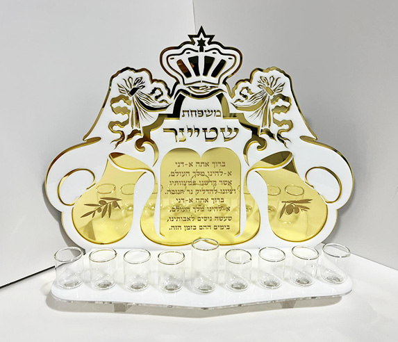 חנוכיה דגם אריות